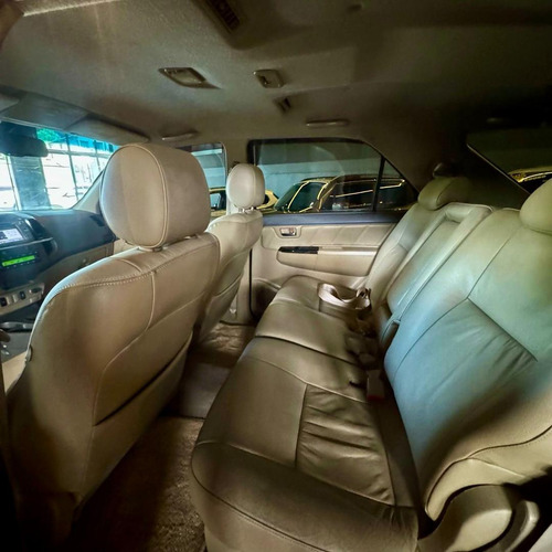 Toyota Hilux sw4 Srv4x4