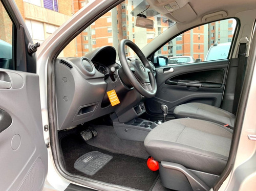 Volkswagen Gol Comfortline 1600cc At