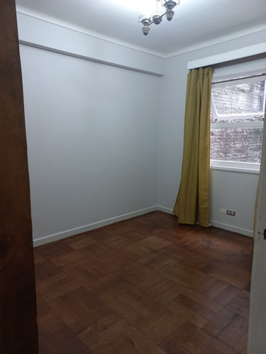 Departamento Antiguo Oportunidad De 3 Dorm. En Valparaíso