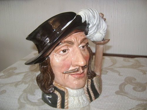 Antigua Jarra Royal Doulton Athos Mosquetero Large Porcelana (Usado)