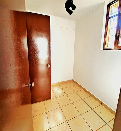 Casa Con Excelente Ubicación En Providencia