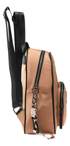 Mochila Con Llavero Charlie Skora Color Negro Diseño De La Tela Liso