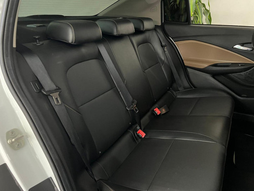 Chevrolet Onix Plus 1.0t Premier 2