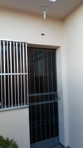 Imagem 5 de 23 de Predio Com 03 Apartamentos 02 Lojas 02 Sobre Lojas - 2419