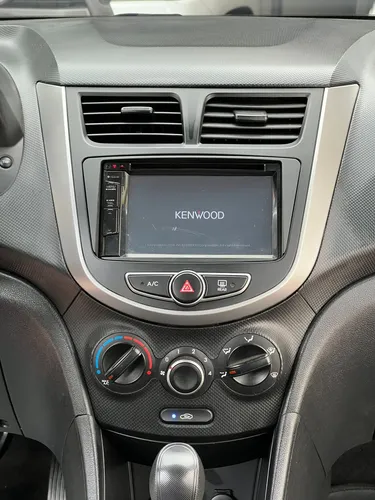 Hyundai Accent 1.3 Gl 5 p