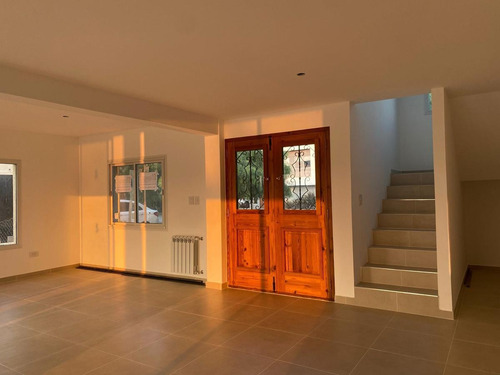 Imagen 5 de 16 de Casa En Venta A La Laguna Canton Norte A Estrenar