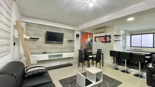 Imagen 7 de 12 de Apartamento En Alquiler Amoblado