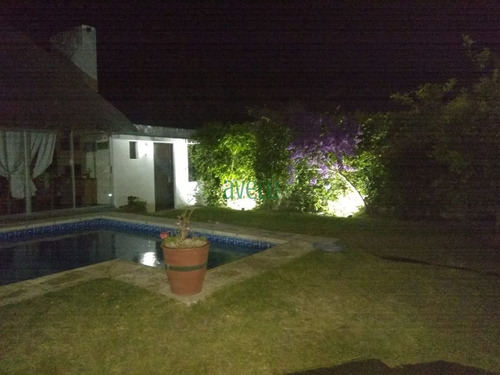 Imagen 8 de 12 de Hermosa Casa En Venta, Muy Buen Estado !!!! Consulte !!!!