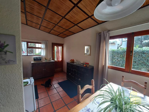 Casa En Venta En Manantiales Bs As