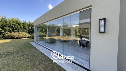 Casa En Venta En La Lomada, Pilar, G.b.a. Zona Norte