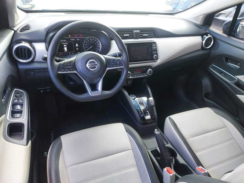 Imagem 6 de 10 de Nissan Versa Exclusive 1.6 (flex) (aut)