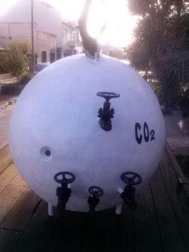 Imagen 4 de 4 de Esfera Para Co2 De 800 Kg. Tanque. Oferta Usado