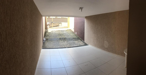 Imagem 13 de 14 de Casa Triplex Bairro Esperança