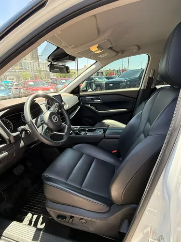 Nissan X-Trail 2.5 Platinum Plus 3 Row Cvt