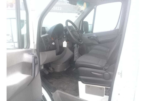 Imagen 6 de 18 de Mercedes-benz Sprinter 2014 2.1 415 Combi 3665 150cv 15+1 Te