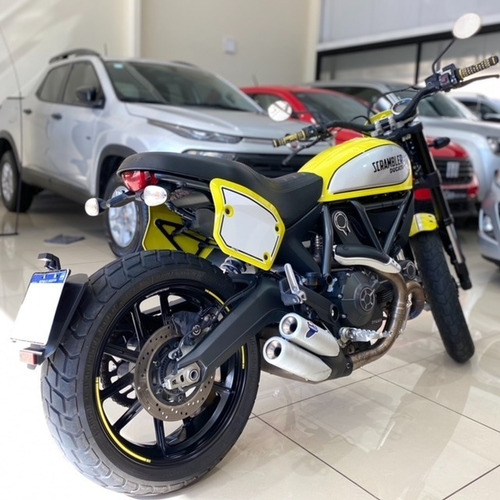 Imagen 4 de 8 de Ducati Scrambler 800 Flat Track Pro