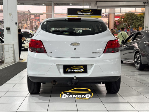Chevrolet Onix 1.4 Lt 5p