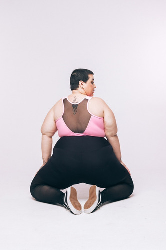 Imagem 2 de 7 de Legging Meia Plus Size Hebe Wonder Size Preta Tule Emana