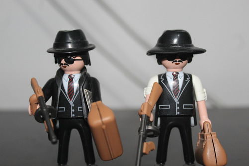 Set 2 Figuras Playmobil Series 14 Mafi0s0 (Usado)