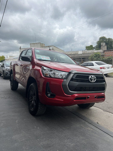 Toyota Hilux Pick-up 2.8 Cd Sr 204cv 4x4 At