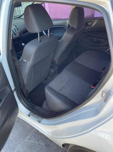 Ford Fiesta Kinetic Design 1.6 Design 120cv Titanium 2012