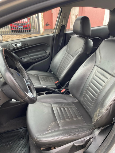 Ford Fiesta 1.6 TITANIUM HATCH 16V FLEX 4P AUTOMÁTICO