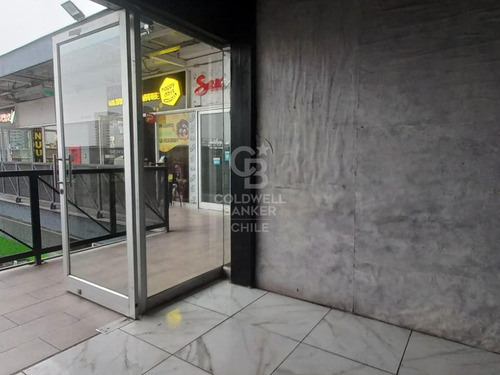 Local Comercial Con Gran Ubicación Y Flujo De Clientes