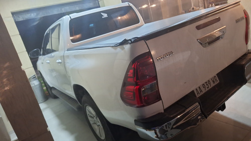 Toyota Hilux 2.4 Cd 150cv 4x2