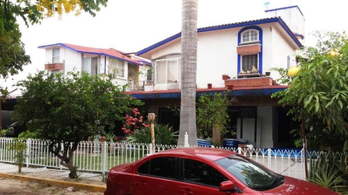 Imagen 1 de 10 de Casa En Venta En Los Tulipanes, Tuxtla Gtz, Chiapas