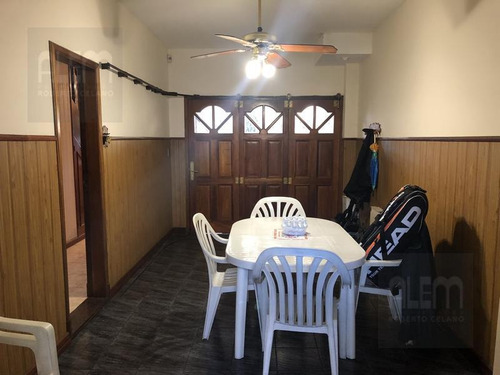 Imagen 7 de 17 de Muy Buena Casa En Banfield! Nuevas Condiciones!
