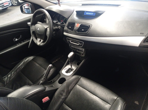 Imagem 4 de 11 de Fluence Sedan Dinamique 2.0 Flex Automatico 2011 /2011 Cinza