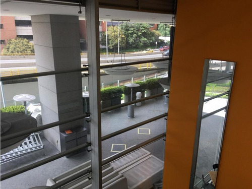 Vendo Local Rentando Vitrina Comercial Terraza Sta Barbara Or. -11-