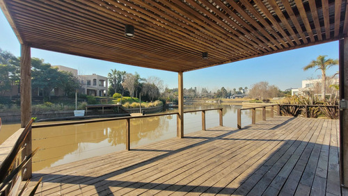 Casa En Venta 7 Ambientes En El Yacht Nordelta