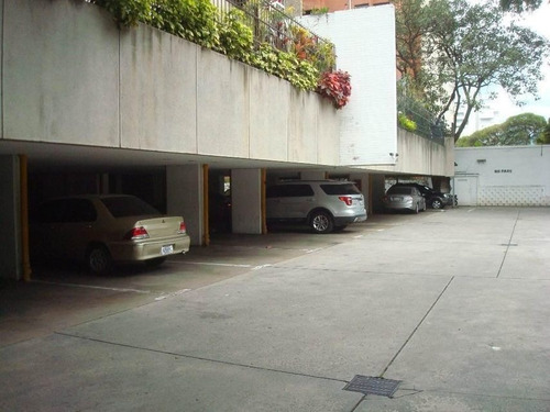 Imagen 18 de 21 de Apto En Alquiler En La Castellana 22-19954 Caro Fermoso 0424-2083128