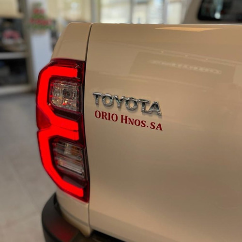 Imagen 6 de 17 de Toyota Hilux Doble Cabina 2.8 Tdi Manual Srv 4x2 0km My2022