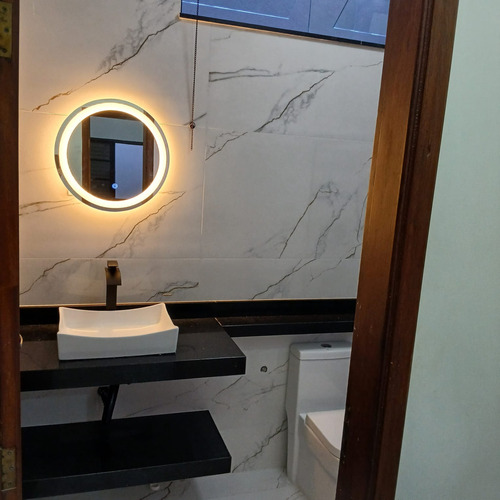 Espelho Redondo Led 50x50 Lapidado Jateado Touch Moderno Moldura Branco