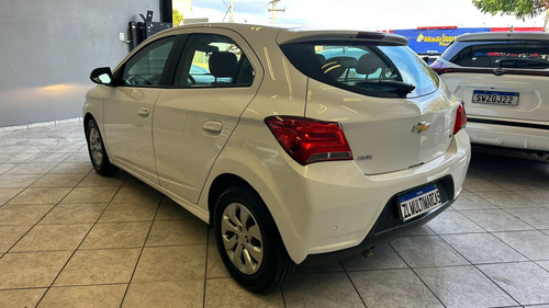 Chevrolet Onix 1.0 MPFI LT 8V FLEX 4P MANUAL