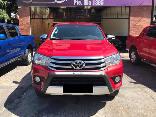 Toyota Hilux 2.8 Cd Srv 177cv 4x4 At 2017