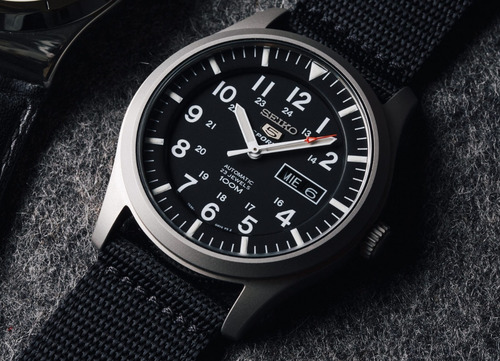 Imagen 6 de 7 de Reloj Seiko 5 Automatico Snzg15k Militar Hombre Malla Nylon