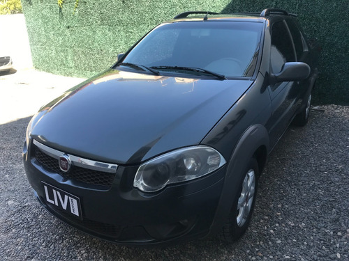 Fiat Strada Trekking 1.3 16v Jtd Año 2015 - Liv Motors