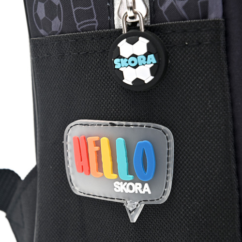Mochila Infantil Skora Fun Team Diseño Deportivo Con Espalda Color Negro Diseño De La Tela Fútbol