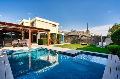 Casa En La Reina Con Excelente Ubicación Cercana A...