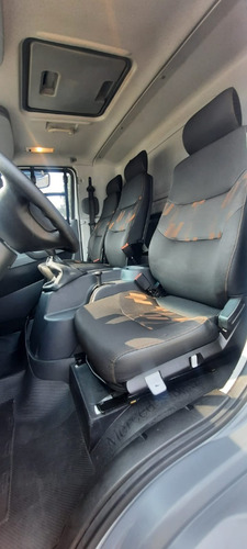 Mb Accelo 1016 Ce Ano 2022/23 Baú De Fibra /ap.refrigeração