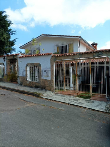 Se Vende Hermosa Casa Remodelada Cooperativa Guaicaipuro De Los Teques