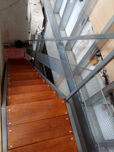 Imagen 1 de 5 de Escaleras