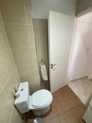 Imagen 10 de 15 de Oportunidad! Excelente Triplex 2 Amb En Venta Ideal Inversor En Lanus (413)
