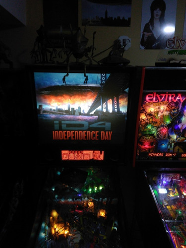 Pinball Flipper - Playfield Id4 Independence Day