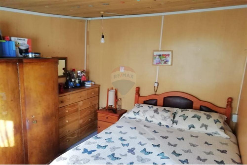 Imagen 4 de 10 de Casa Con Amplio Terreno, 4d, 2 B, Negociable!!!