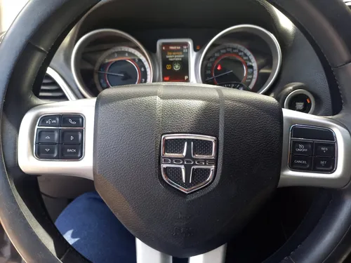 Dodge Journey 2.4 Sxt Fl Aut 7 PASAJEROS