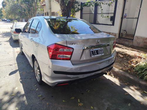 City Sedan 4 Puertas